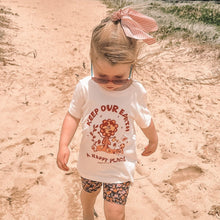 Load image into Gallery viewer, T-shirt Keep Our Earth a Happy Place Whisper White - Tales Of Indie